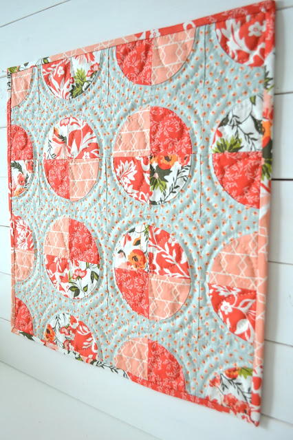 Ladys Delight Circle Mini Quilt