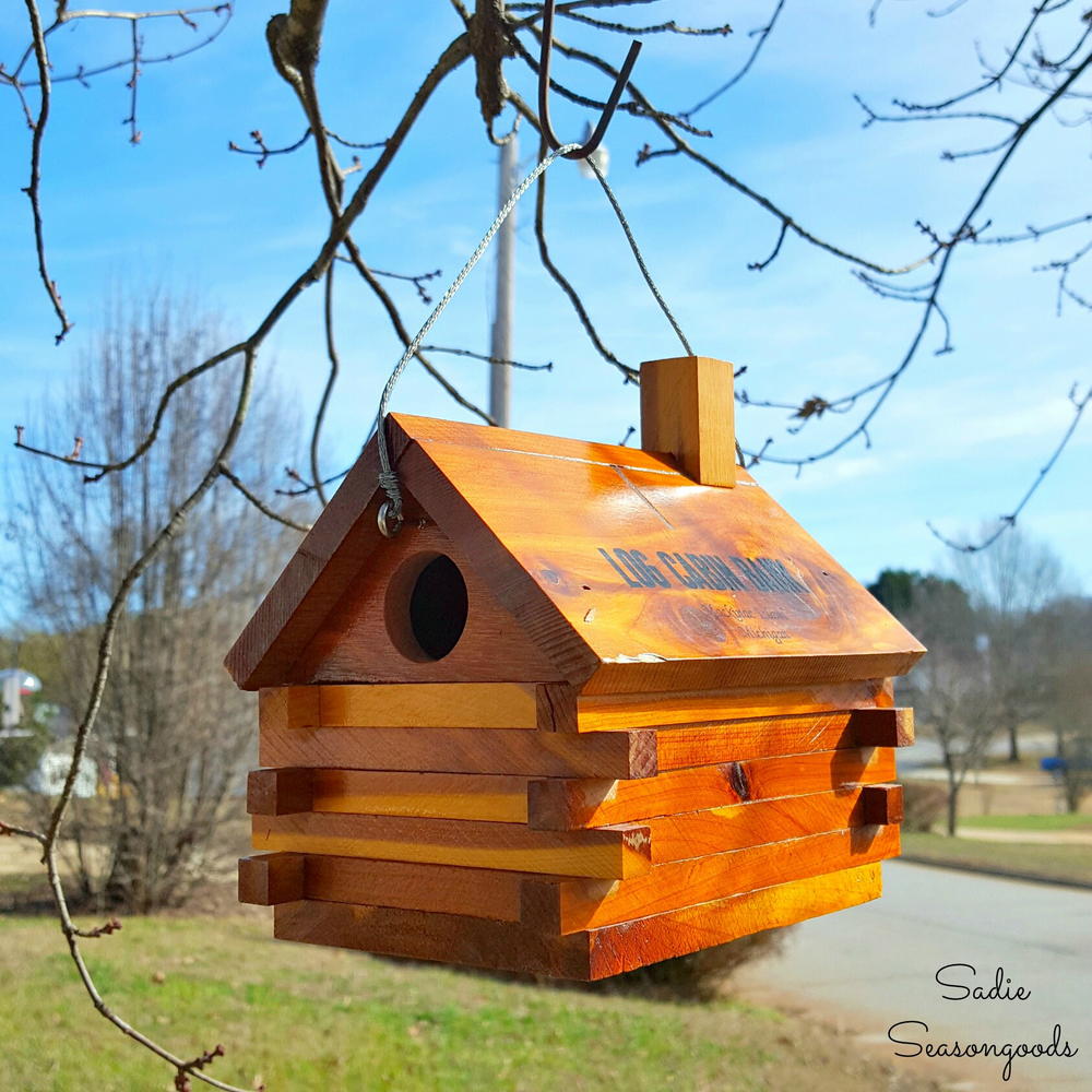 Vintage Log Cabin Birdhouse AllFreeHolidayCrafts.com