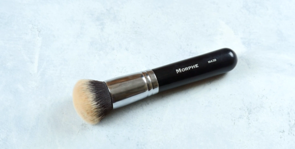 Makeup Brushes 101 - Types of Brushes for Your Makeup - Foundation Brush