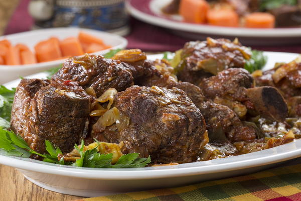 Slow Cooker Short Ribs and Cabbage