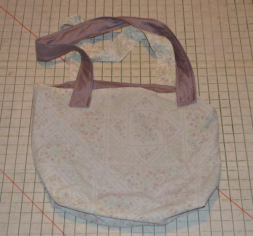 Quick and Easy Library Bag from Vintage Pillowcases