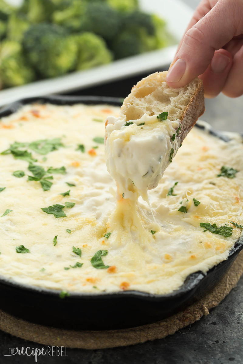 Cheesy Chicken Alfredo Dip