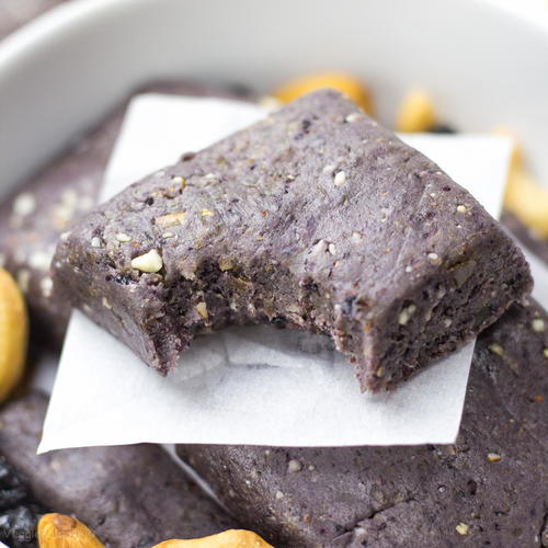 No Bake Blueberry Protein Bar