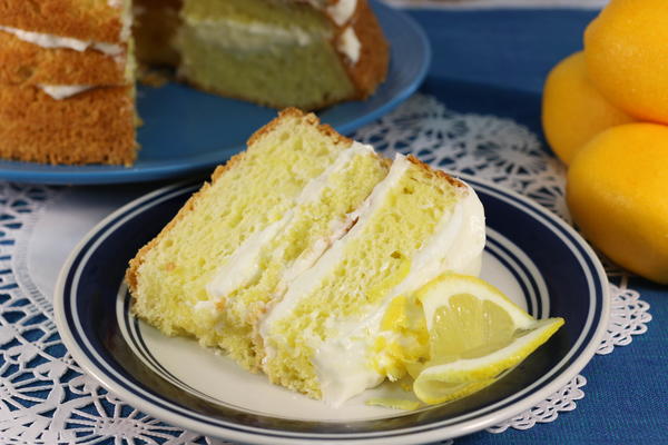 Italian Lemon Cream Cake