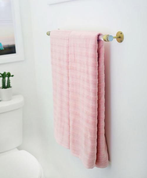 Lucite DIY Towel Bar