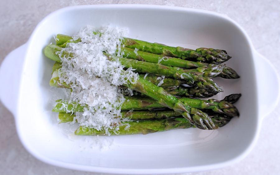 Simple Asparagus in Butter | FaveHealthyRecipes.com