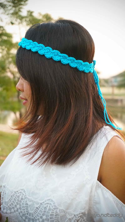Simple Shell Stitches Crochet Headband