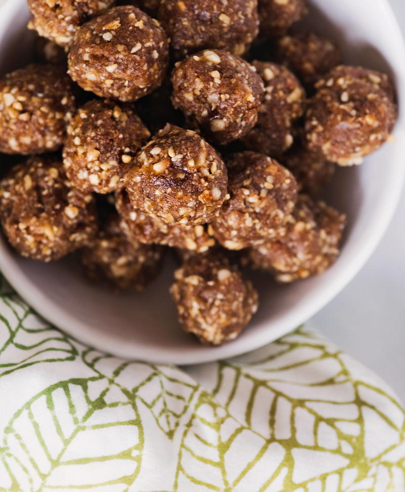 No Bake Snickerdoodle Cake Balls