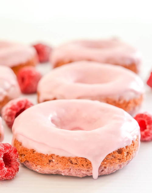 Vegan Raspberry Donuts 