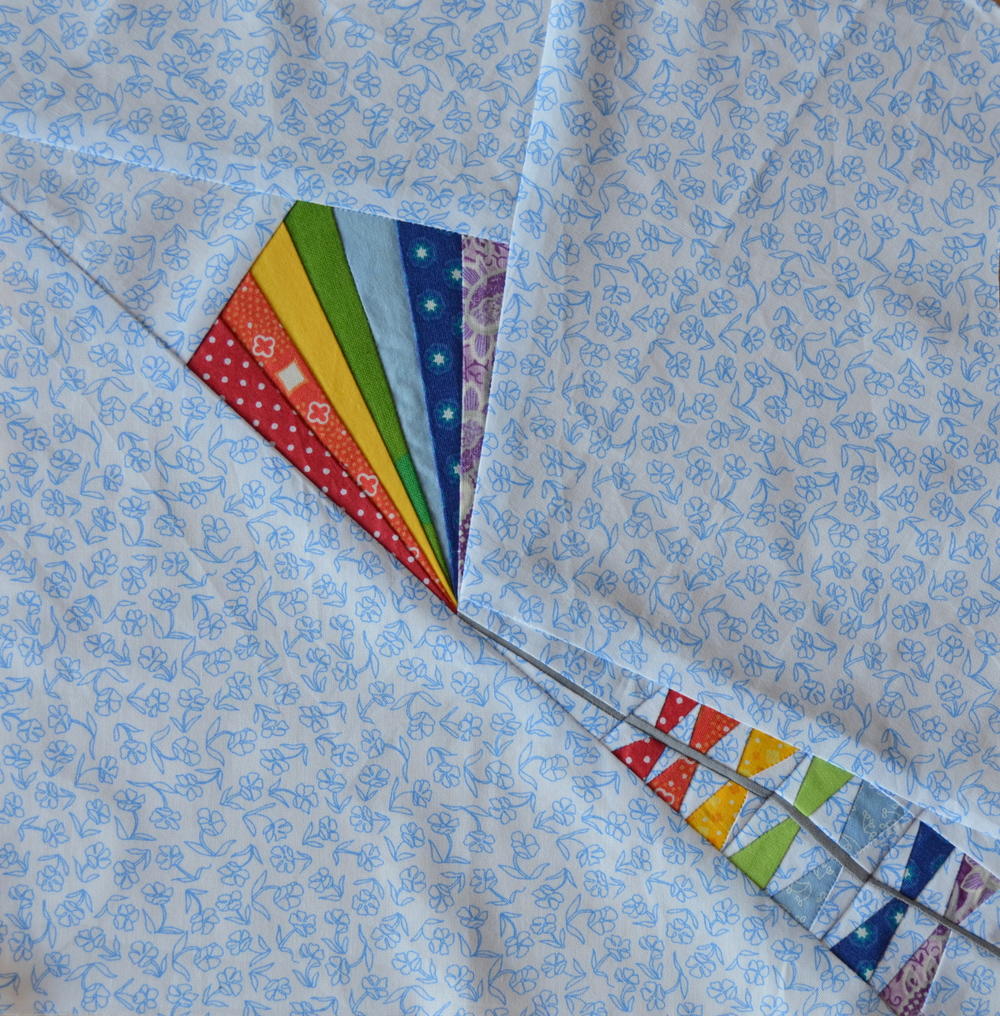 rainbow-kite-paper-piecing-pattern-favequilts