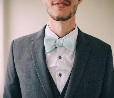 large bow tie pattern