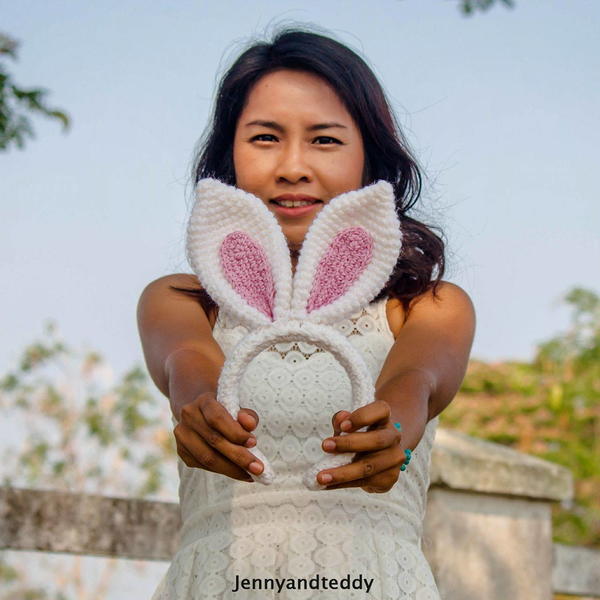 Free crochet bunny ears headband pattern - Gathered
