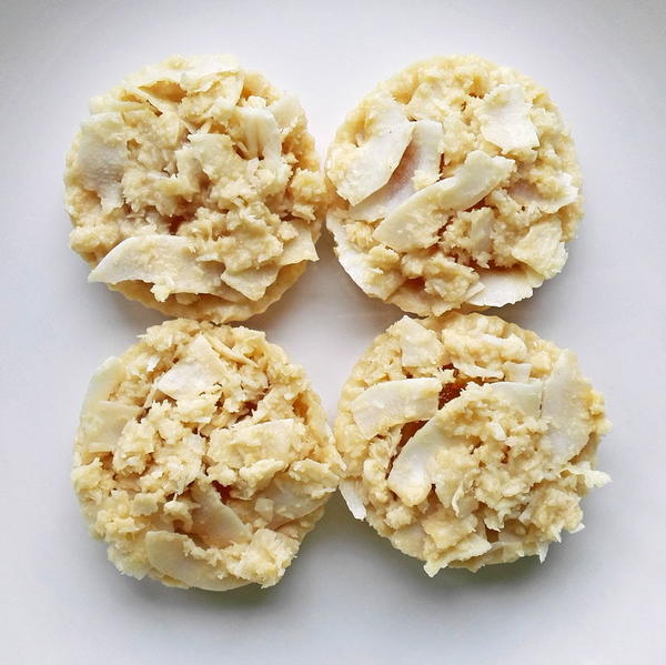 No-Bake Vegan Coconut And Orange Jam Cookies