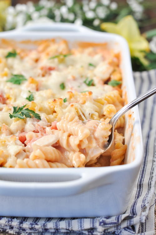 Church Potluck Recipes: 19 Best Casseroles for a Crowd | RecipeLion.com