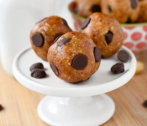 Chewy Chocolate Chip Cookie Dough Bites