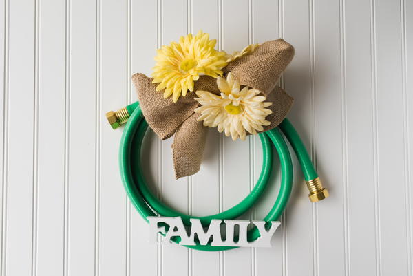 DIY Garden Hose Wreath