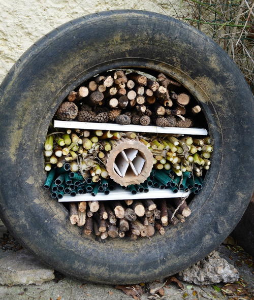 Upcycled Tire Bug Hotel | DIYIdeaCenter.com