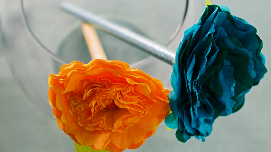 How To Make Pretty Paper Flower Pencil Toppers!