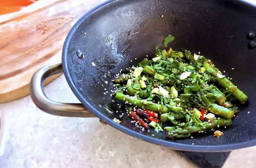 Spicy Stir Fried Asparagus
