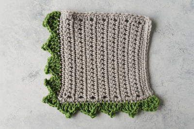 Free Crochet Ruffled Edging Pattern How to Crochet Ruffle Edging | AllFreeCrochet.com