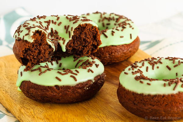 Baked Chocolate Mint Doughnuts