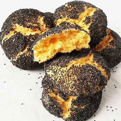 Poppy Seed Cheesecake Crincles