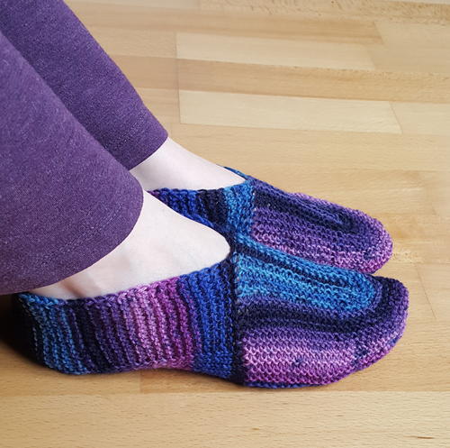 U-Turn Knit Slippers