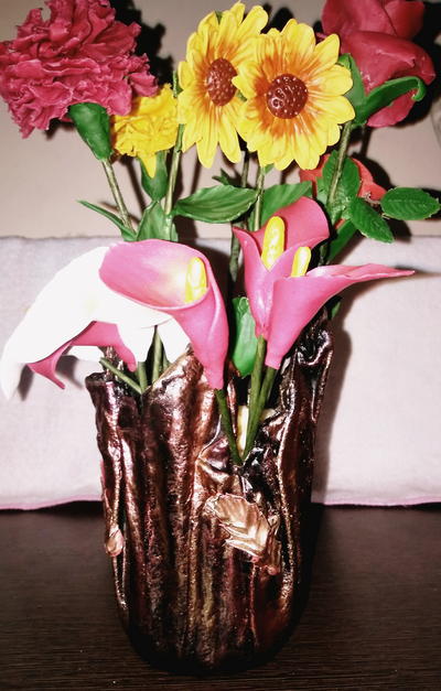 Clay Drip Vase 