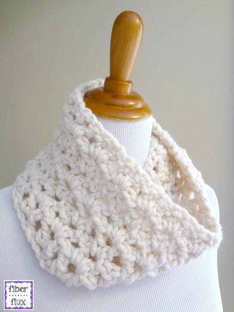 Lightning Fast Crocheted Cowl