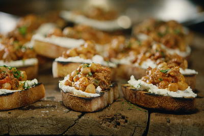 Crostini with Sausage Ragout and Ricotta Cheese