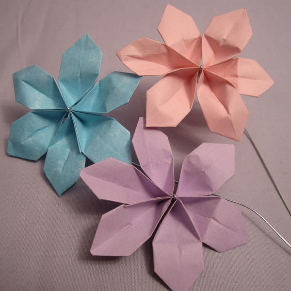 Sweet and Easy DIY Paper Flowers