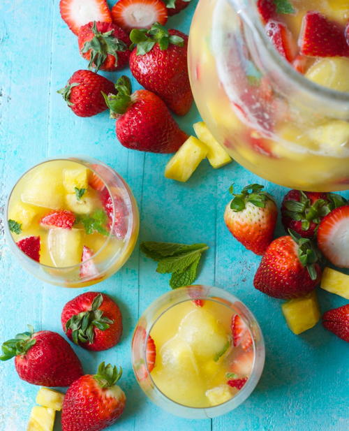 Sparkling Pineapple Strawberry Punch