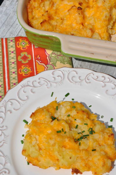 Aunt Bee's Sour Cream and Cheese Potatoes