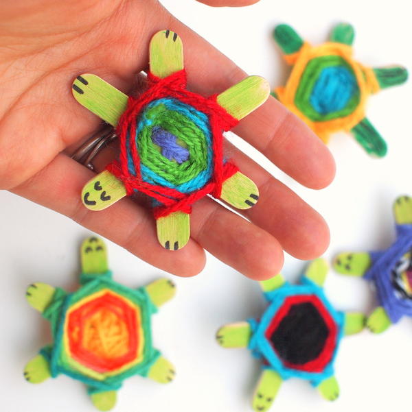Weaving Baby Sea Turtle Craft 