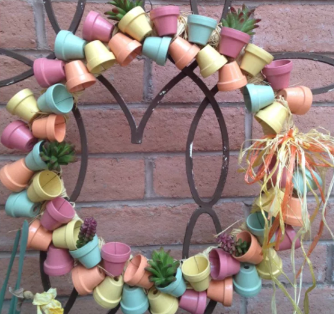 DIY Mini Terra Cotta Flower Pot Wreath