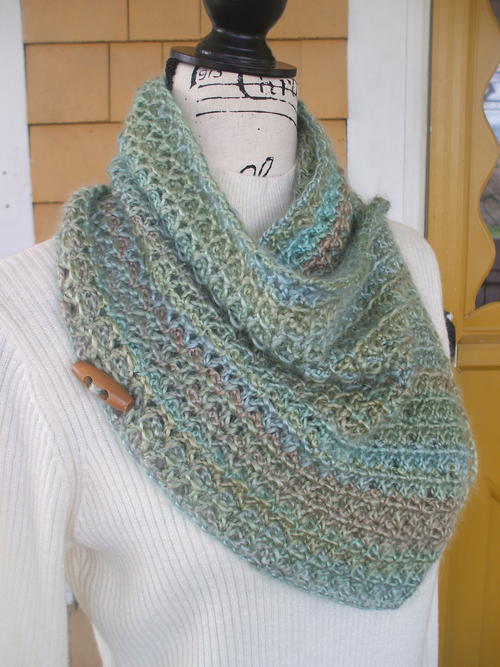 Spring Meadow Cowl