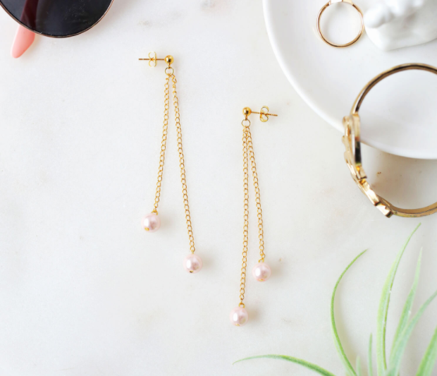 DIY Dangling Pearl Earrings