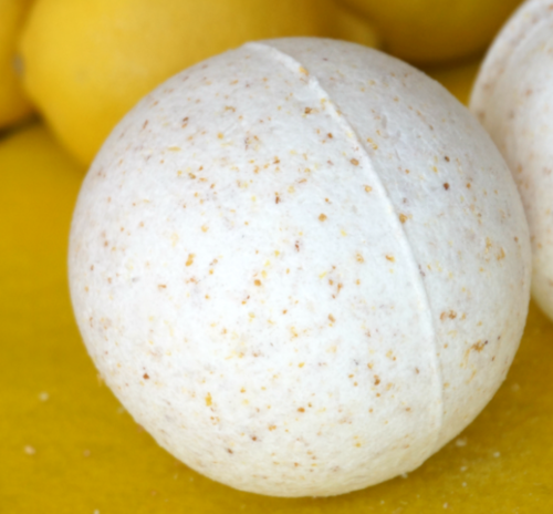 Lemon Vanilla DIY Bath Bombs