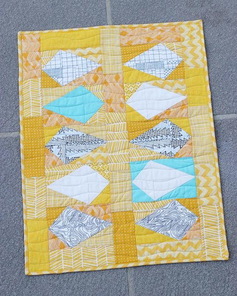 Scrappy Kites Mini Quilt Pattern