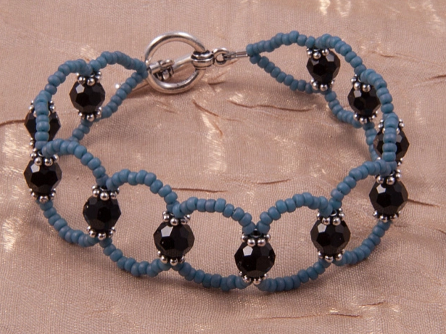 Beaded DIY Lattice Bracelet | AllFreeJewelryMaking.com