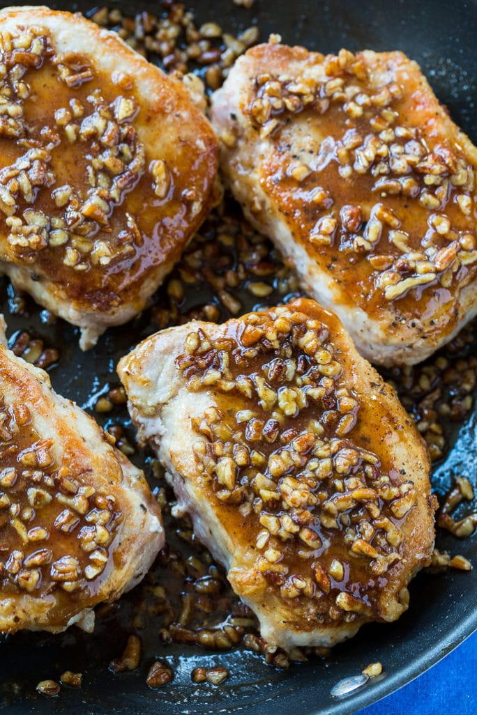 Pan-Fried Honey Pecan Pork Chops | FaveSouthernRecipes.com