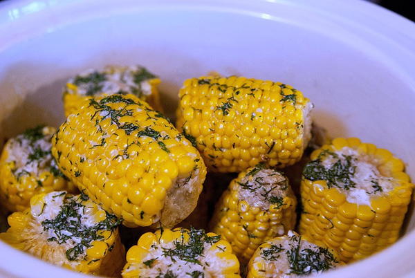 Creamy Dill Corn on the Cob