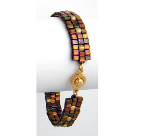 Marching Cubes Bracelet | AllFreeJewelryMaking.com