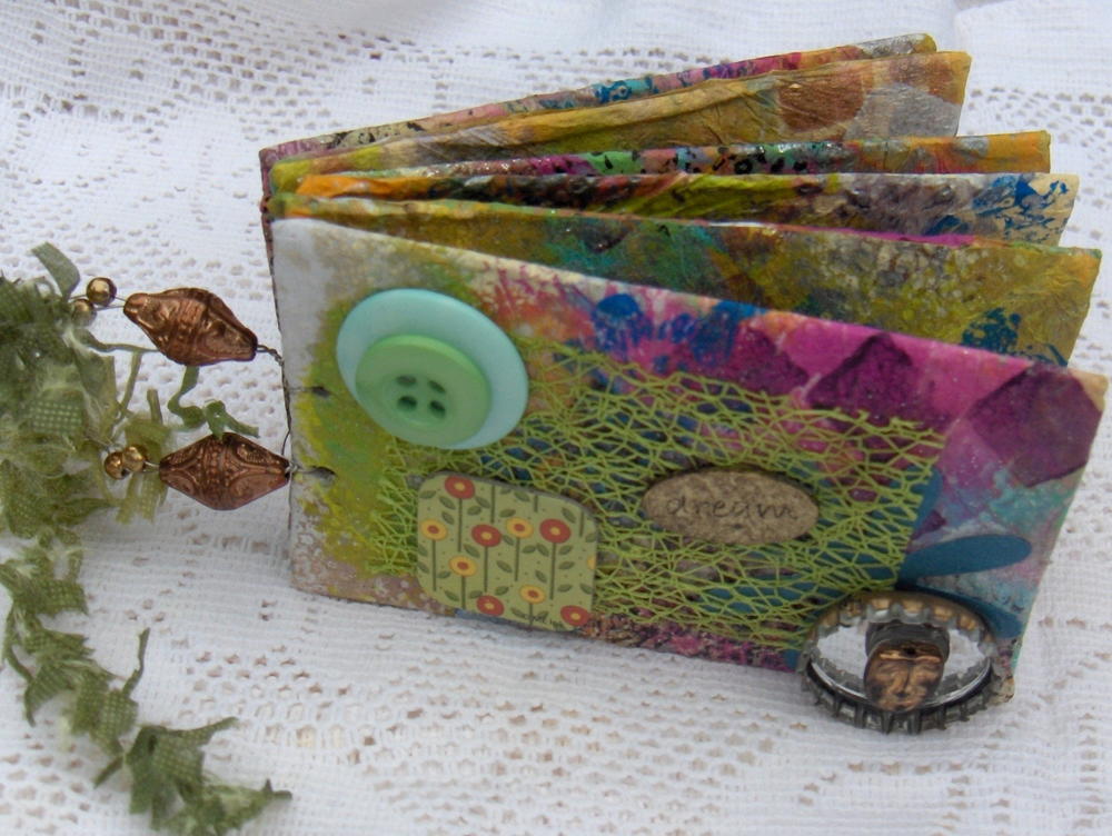 Mini Eco-Friendly Scrapbook | AllFreePaperCrafts.com