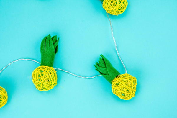 DIY Pineapple String Lights