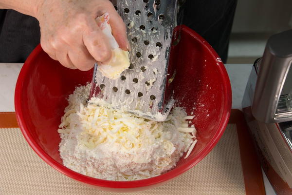 Mix the flour, salt, and butter