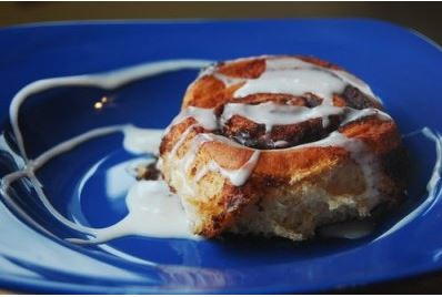 Make-Ahead Breakfast Cinnamon Cream Rolls