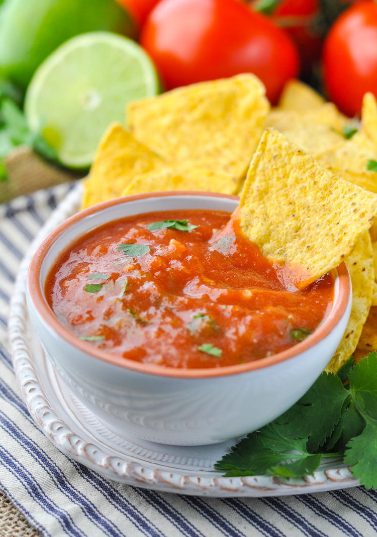 Fresh 5-Minute Homemade Salsa | FaveHealthyRecipes.com