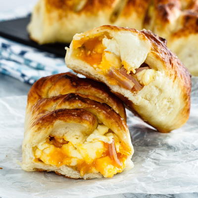 Ham, Egg & Cheese Pretzel Rolls