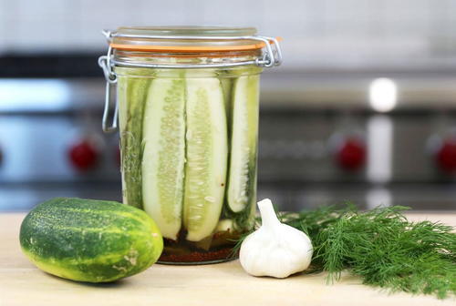Easy Refrigerator Pickles Recipe
